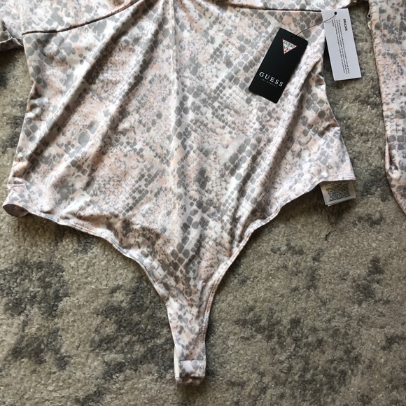 Guess NWT gray snake print body suite - Picture 12 of 16